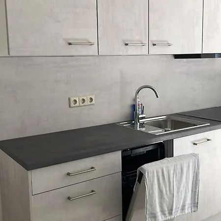 Apartment Smoke Free Small With Garden View