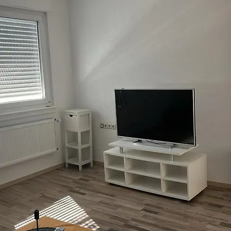 Smoke Free Small With Garden View Appartement Leimen (Baden)