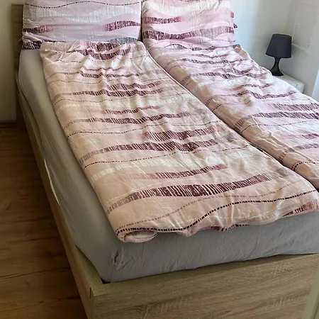 Smoke Free Small With Garden View Apartment Leimen (Baden)